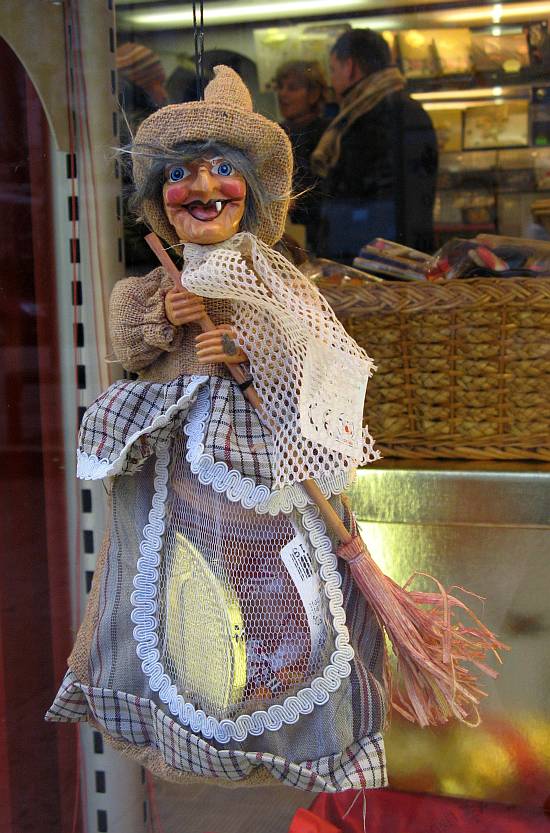 IMG_5586 befana IMG_5586 befana