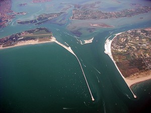 Construction proceeds at the inlet at San Nicolo, the one closest to Venice.  The artificial island in the middle, built to accommodate construction equipment, has already affected the tidal flows.  It will not be dismantled.