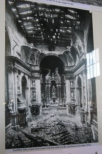 On October 25, 1915, an Austrian bomb hit the church of the Scalzi, next to the railway station.  