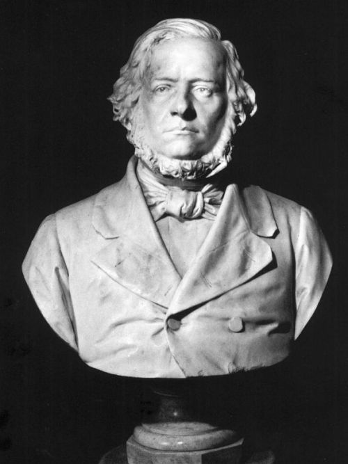 Bust of Daniele Manin by Emilio Marsili (1898).  (Istituto Veneto di Scienze, Lettere ed Arti).  After the death of the infant republic, Manin was sent into exile, and spent the rest of his life in Paris giving Italian lessons.  He died on September 22, 1857.  What was up with the 22nd of all these months?